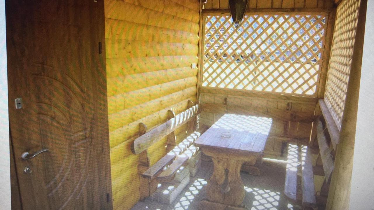 Хатинка Hotel Yaremche Exterior foto