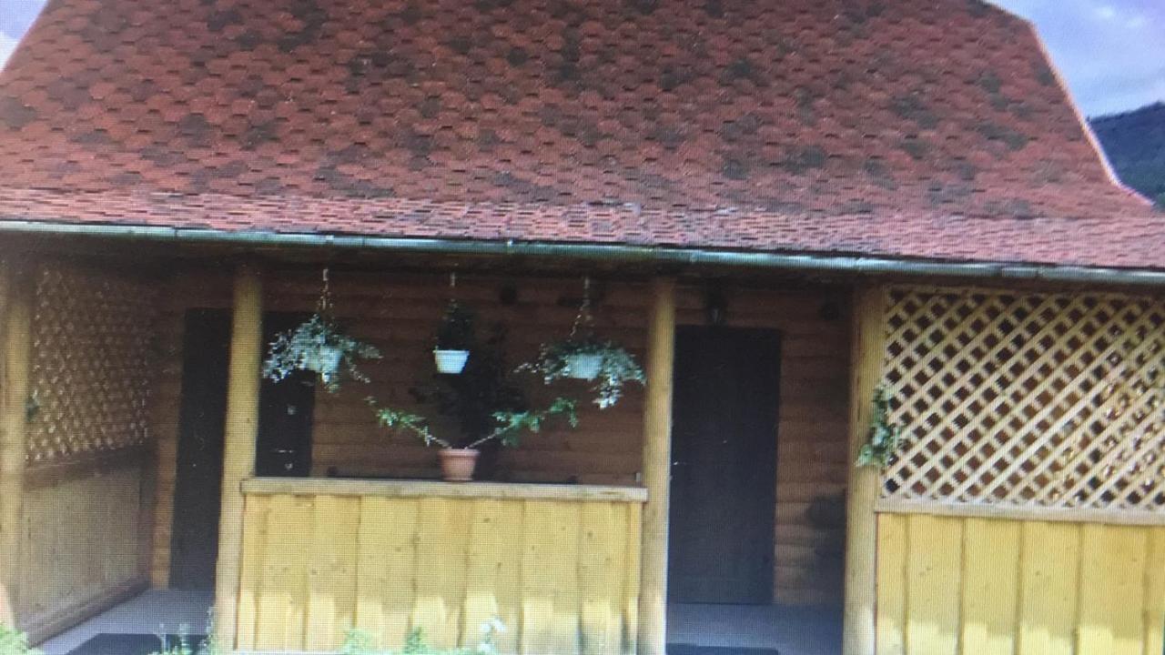 Хатинка Hotel Yaremche Exterior foto