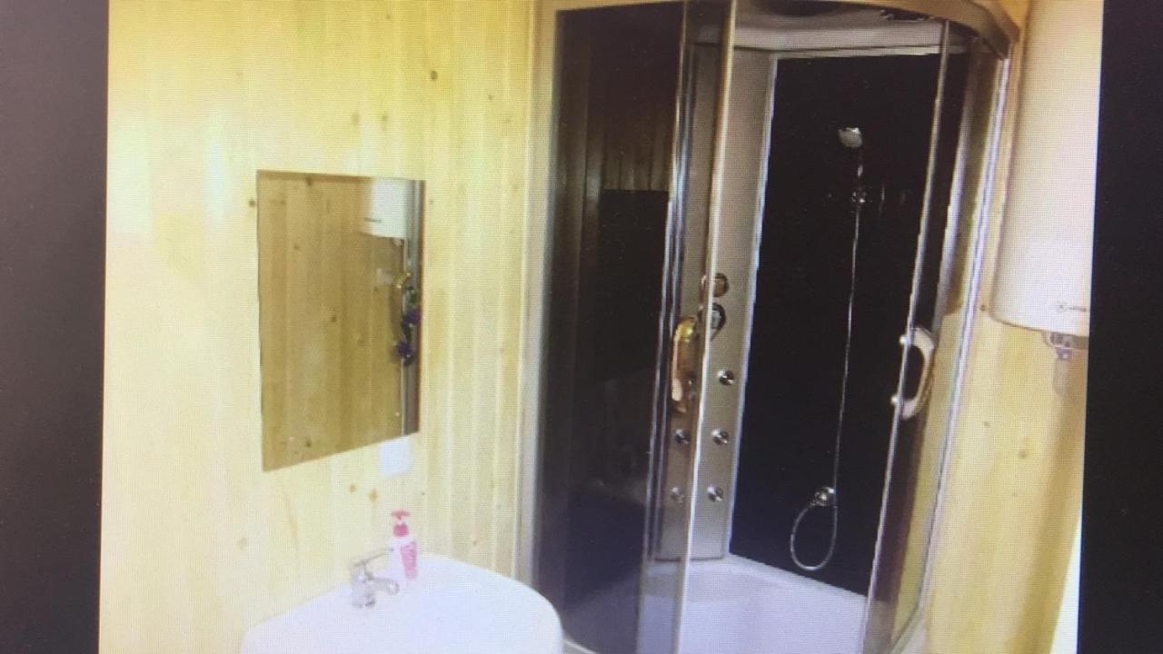 Хатинка Hotel Yaremche Exterior foto